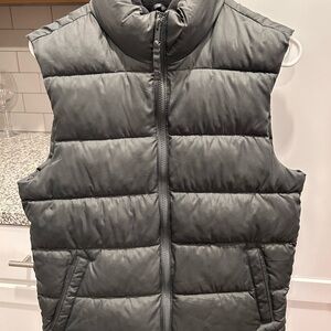 Old Navy Charcoal Puffer Vest